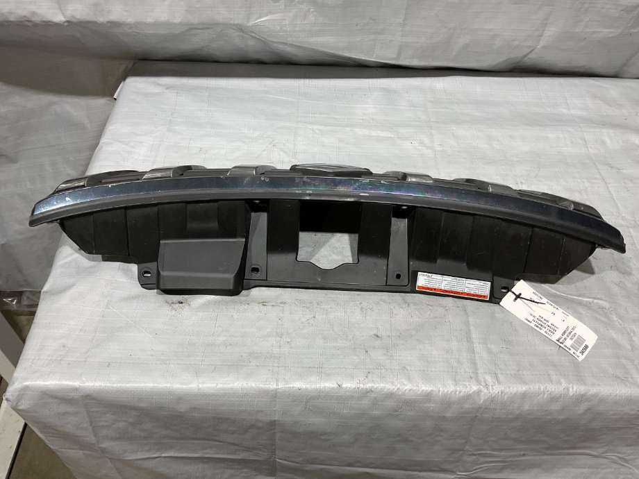 Grill til Suzuki Vitara 2015-->> (Type IV)  (SUZUKI|72110-86R00-DHW|)