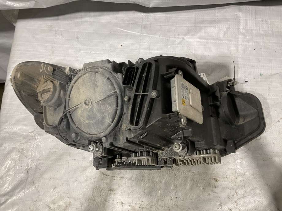 Frontlykt venstre halogen til BMW 4-Serie 2013-2020 (F32/F33/F36) (F32/F33/F36) (BMW|63 11 7 377 843|)