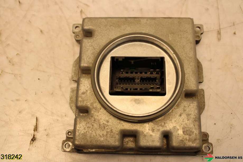 Styreenhet xenon/ballast til VW Passat 2015-2019 (Fase 1) (B8) (B8) (VOLKSWAGEN|7PP 941 572 AB|)