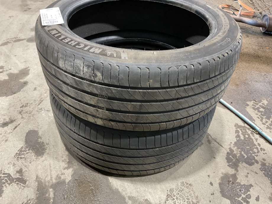 Dekk til Polestar 2 2020-->>  (POLESTAR|245/45 R19 102V XL A|)