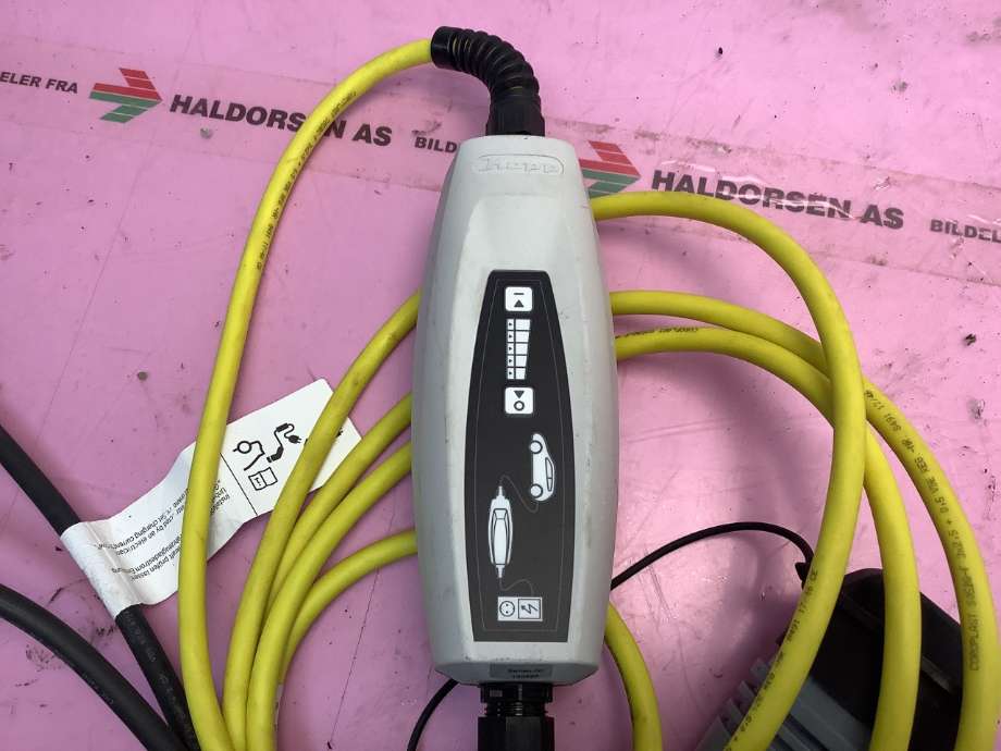 Batterilader kabel til Mini Countryman 2017-2023 (F60) (F60) (MINI|61 44 6 818 626|)