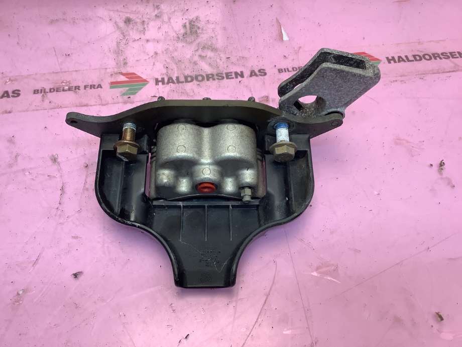 Bremsecaliper høyre foran til ATV ATV diverse merker 0-->> (POLARIS RZR S 1000|1912245|RZR 1000|)