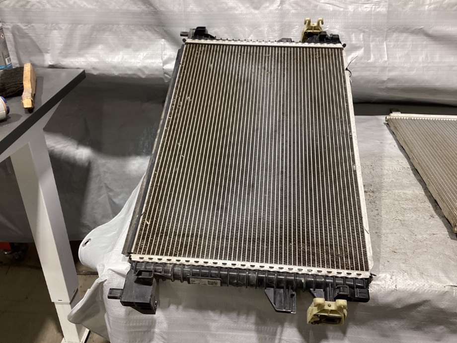 Radiator (automat gir) til Škoda Kodiaq 2017-->>  (SKODA|5Q0 121 251 GC|)