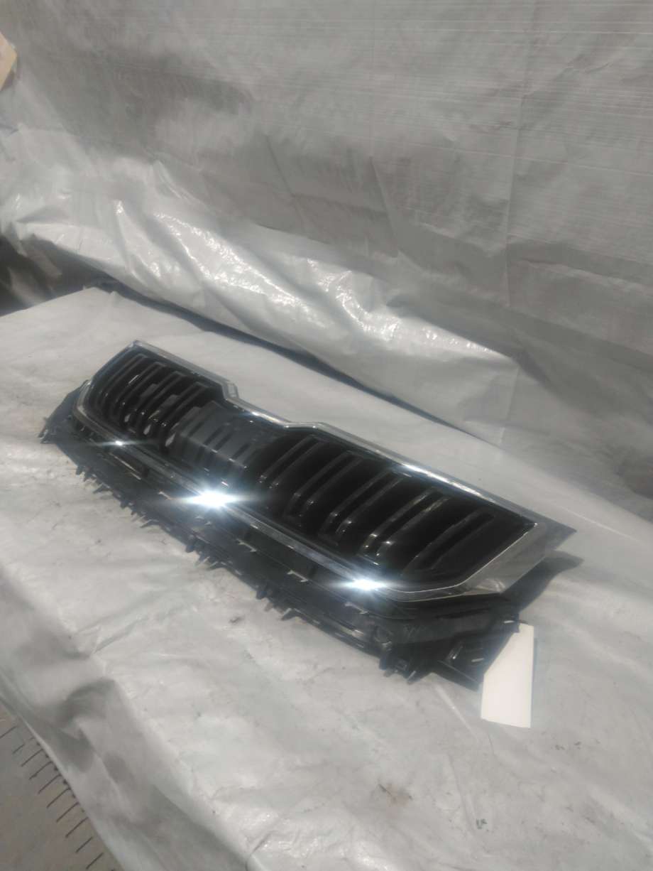 Grill til Škoda Kodiaq 2017-->> (SKODA|565 853 653 A|)