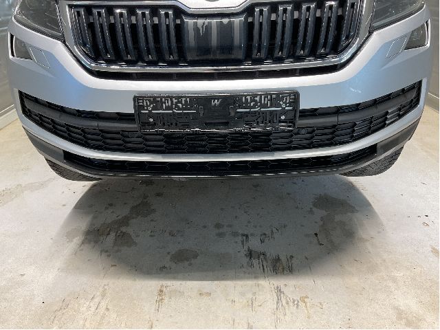 Støtfanger foran til Škoda Kodiaq 2017-->>  (SKODA|565 807 221 A|565 807 061|)