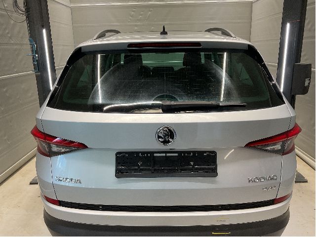Bakluke til Škoda Kodiaq, 2017-->>  (SKODA|565 827 025 C)