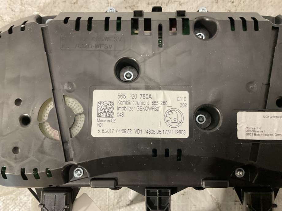 Instrumentpanel til Škoda Kodiaq 2017-->>  (SKODA|565 920 750 A|)