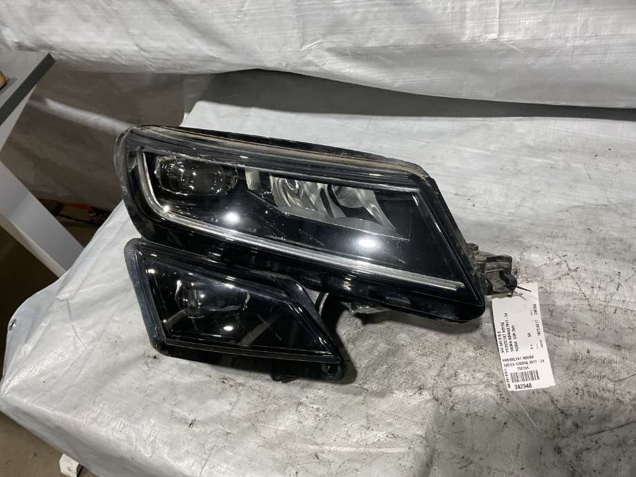 Frontlykt høyre halogen til Škoda Kodiaq 2017-->> (SKODA|566 941 016 E|)