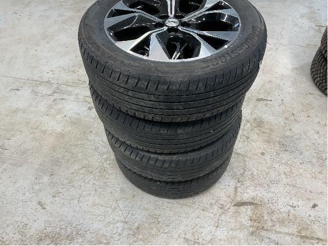 Hjulsett aluminium sommer til Ford Mustang Mach-e 2020-->>  (FORD (US)|PJ8J-1007JAA|225/55R19 103H|3;5 NAV63;5X108 ET47)