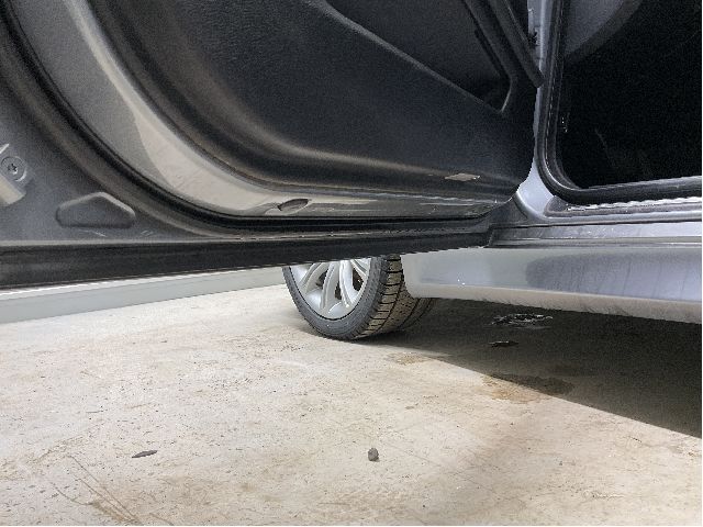 Dør venstre foran til BMW 5-Serie 2003-2010 (E60/E61) (E60/E61) (BMW|41 51 5 A2A 3A5|)