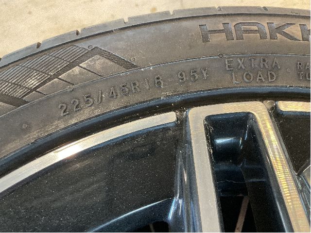 Hjulsett aluminium sommer til Mercedes C-Klasse 2018-2021 (Fase 2) (W205) (W205) (MERCEDES|A2054019500|225/45R18 95Y|5X112 ET44 NAV66;6)