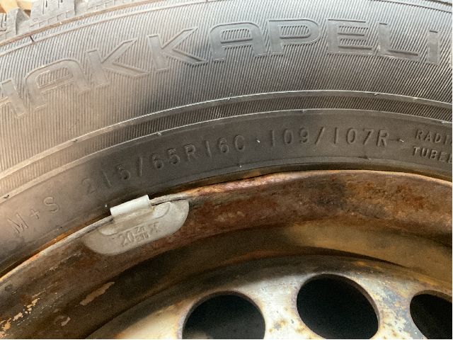 Hjulsett stål vinter til VW Transporter / Caravelle 2009-2015 (Fase 2) (T5) (T5) (VOLKSWAGEN|7HO G01 027D|215/65R16 109/107R|1;5X120 ET51 NAV65)