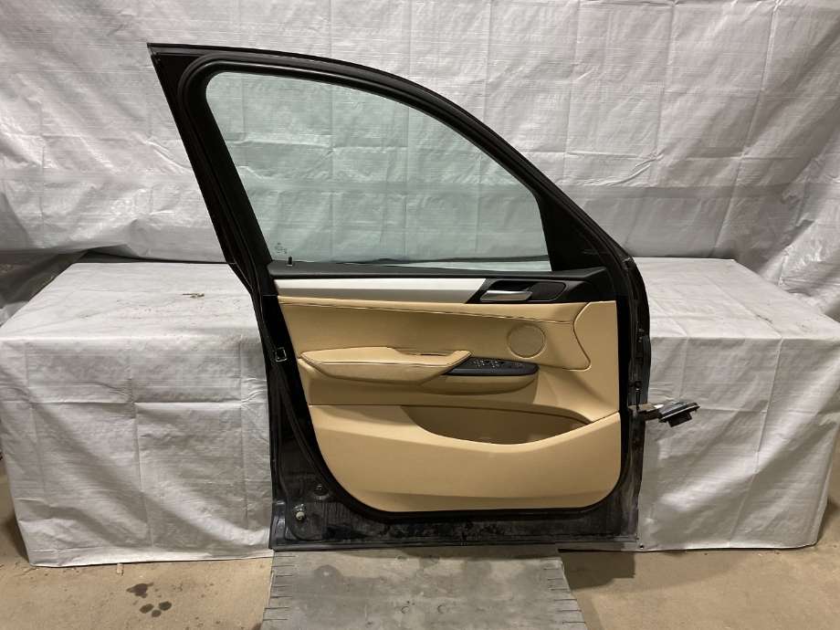 Dør venstre foran til BMW X3 2010-2017 (F25) (F25) (BMW|41 51 7 355 803|)