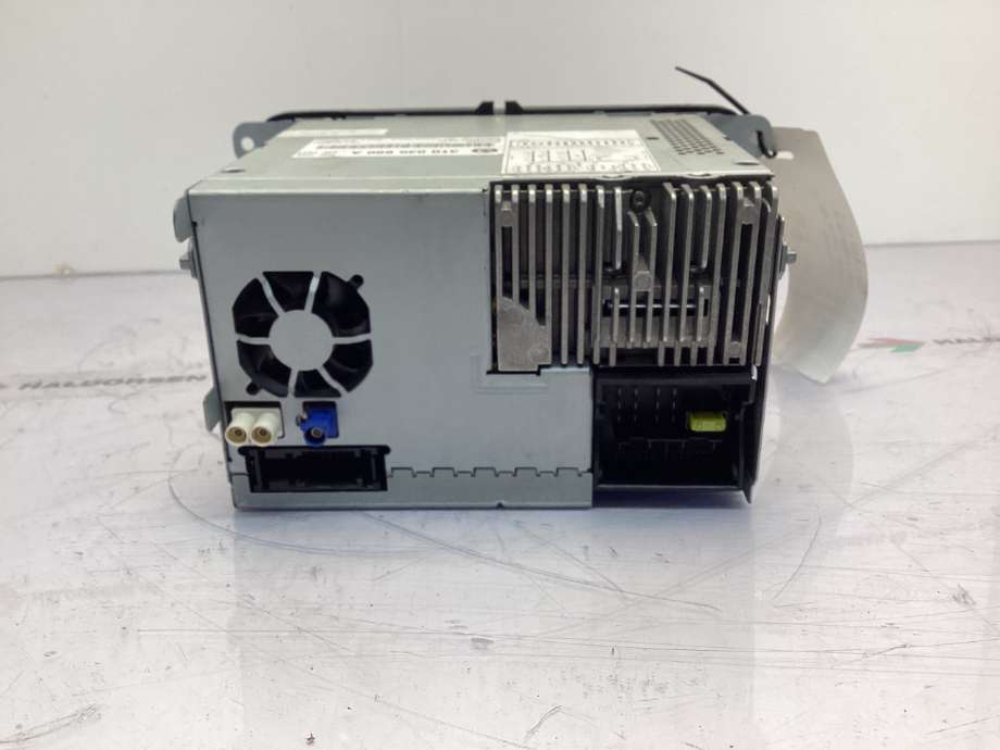 Bilstereo navigasjon til Škoda Superb 2008-2015 (Type II)  (SKODA|3T0 035 680 A|)