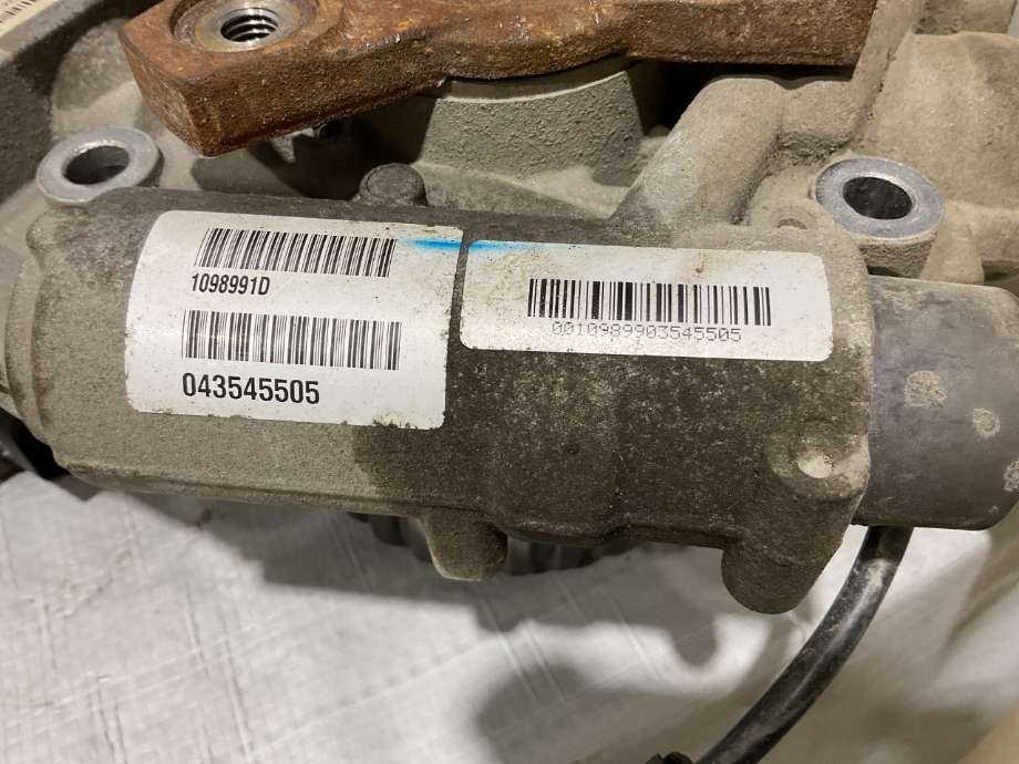 Mellomaksel viskosekobling til Škoda Superb 2008-2015 (Type II)  (SKODA|0BR 525 554|0BR 525 554 A|)