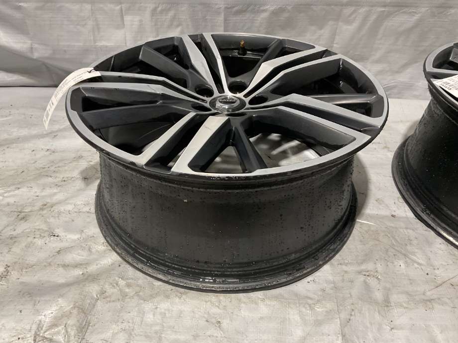 Felg aluminium til Volvo V60 / V60 CC 2018-->> (Type II)  (VOLVO|32143050||1 STK ALU FELG)