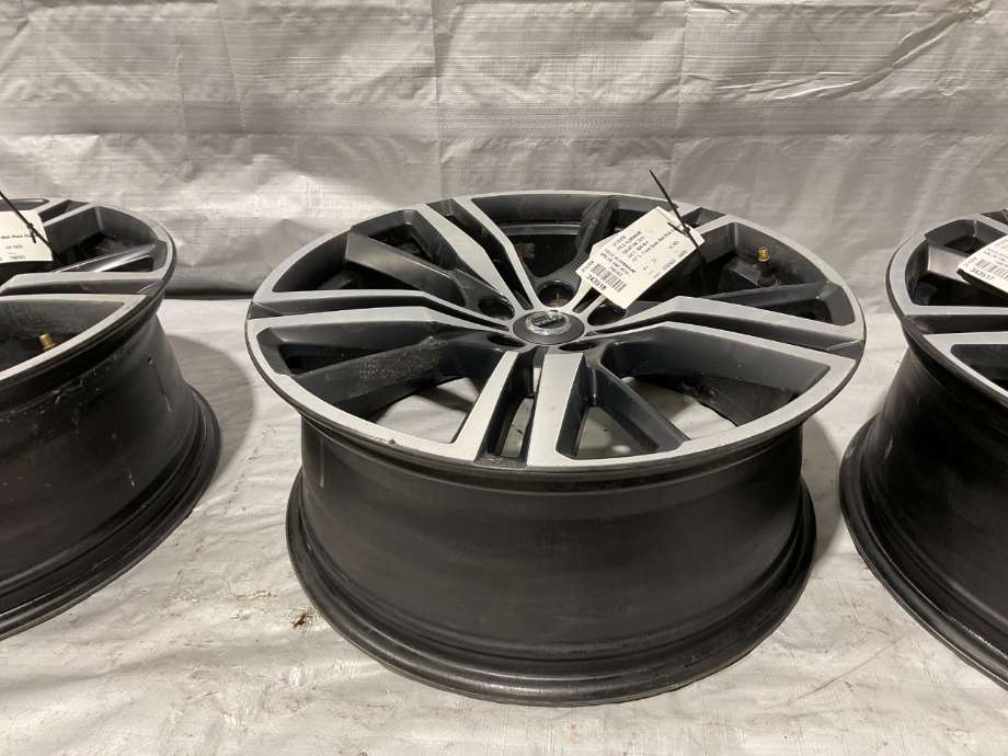 Felg aluminium til Volvo V60 / V60 CC 2018-->> (Type II)  (VOLVO|32143050||1 STK ALU FELG)