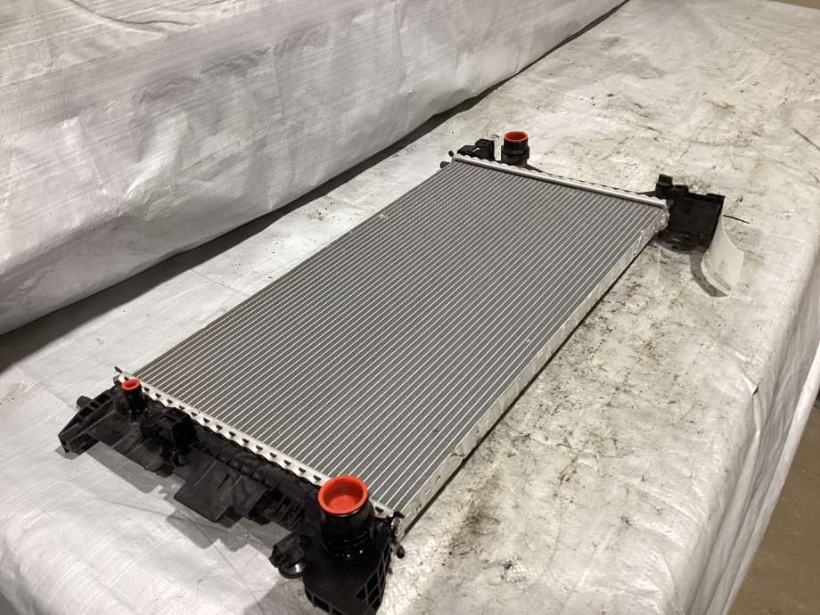 Radiator (automat gir) til Volvo V60 / V60 CC 2018-->> (Type II)  (VOLVO|32224829|)