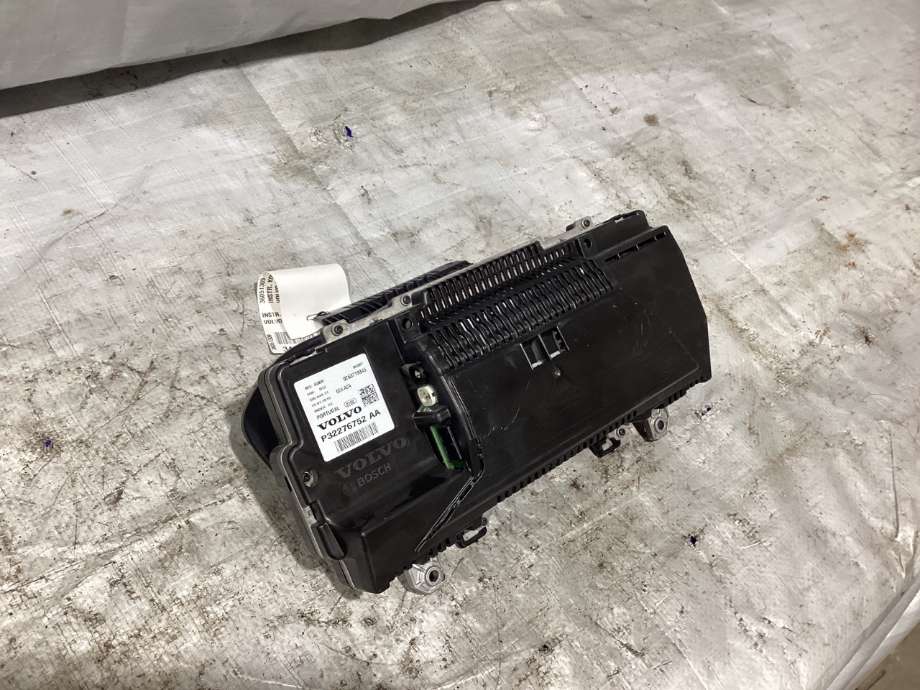 Instrumentpanel til Volvo V60 / V60 CC 2018-->> (Type II) (VOLVO|36051309|)