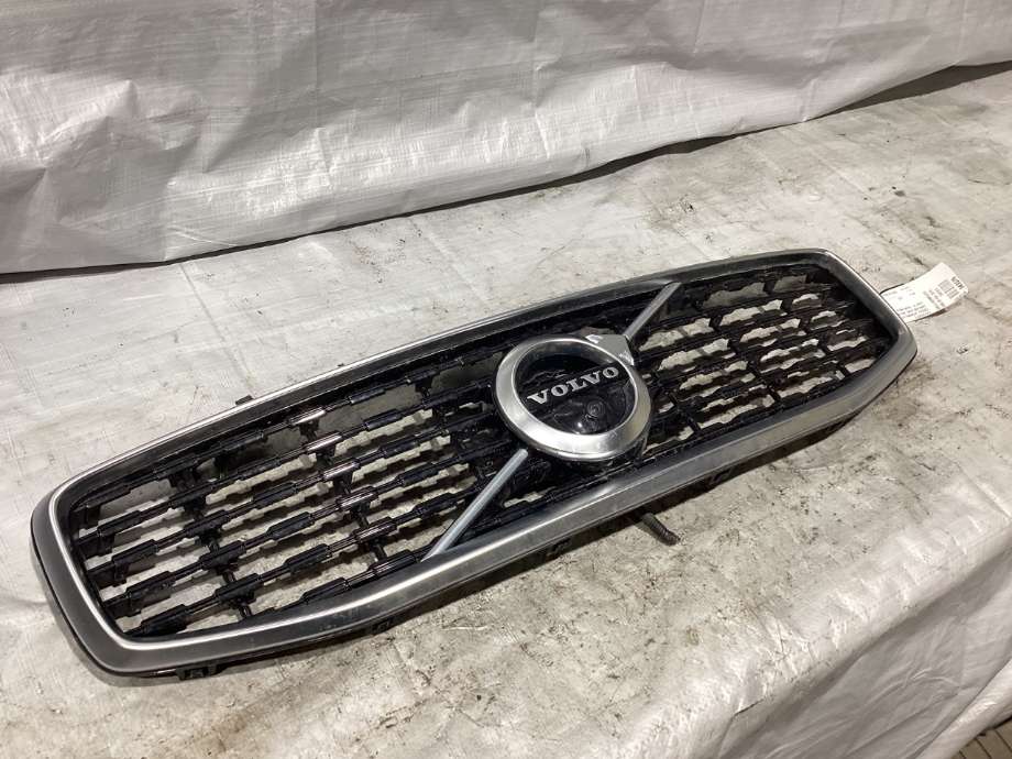 Grill til Volvo V60 / V60 CC 2018-->> (Type II) (VOLVO|32132221|)