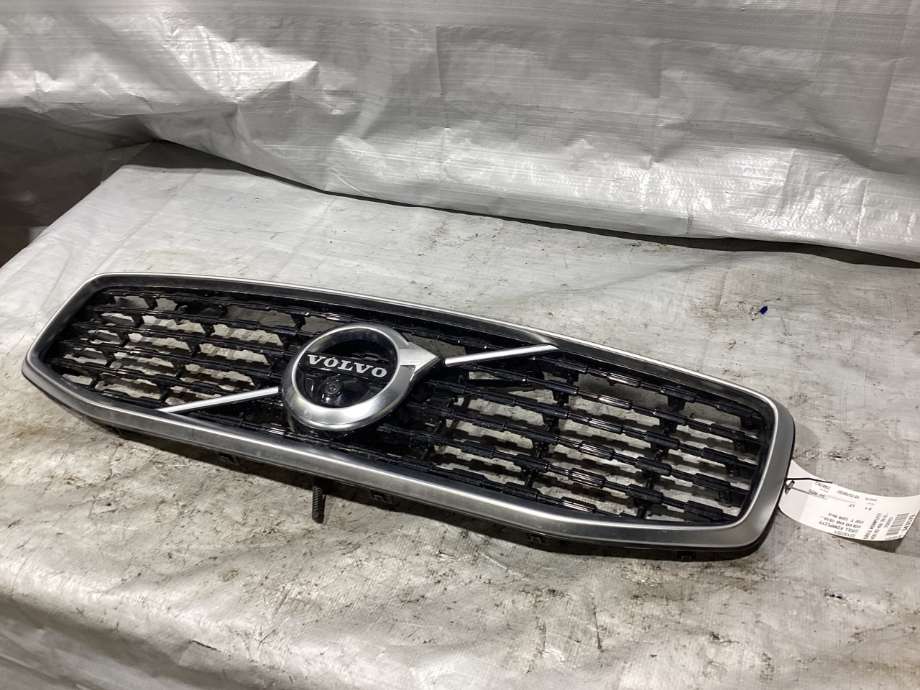 Grill til Volvo V60 / V60 CC 2018-->> (Type II) (VOLVO|32132221|)