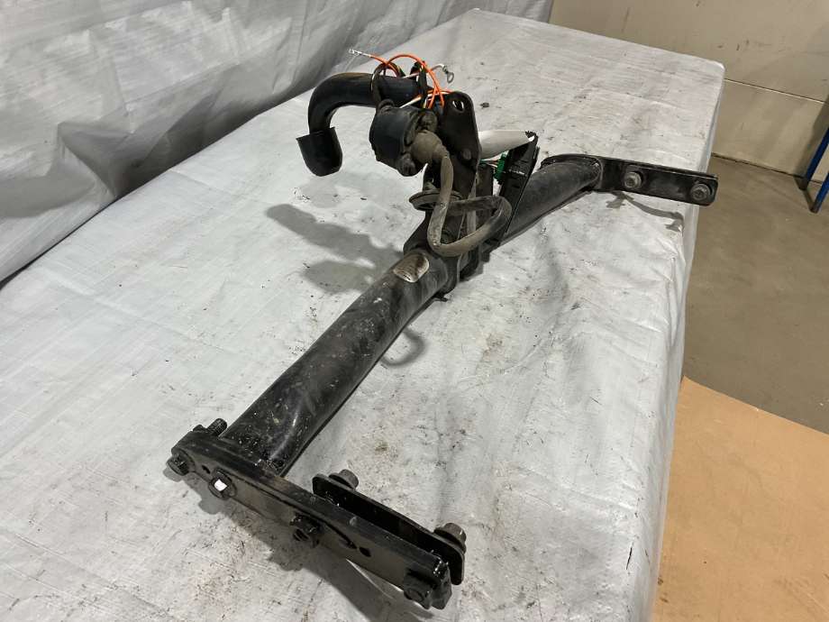 Hengerfeste til Volvo XC60 2008-2013 (Type I, Fase 1)  (VOLVO|31359730|)