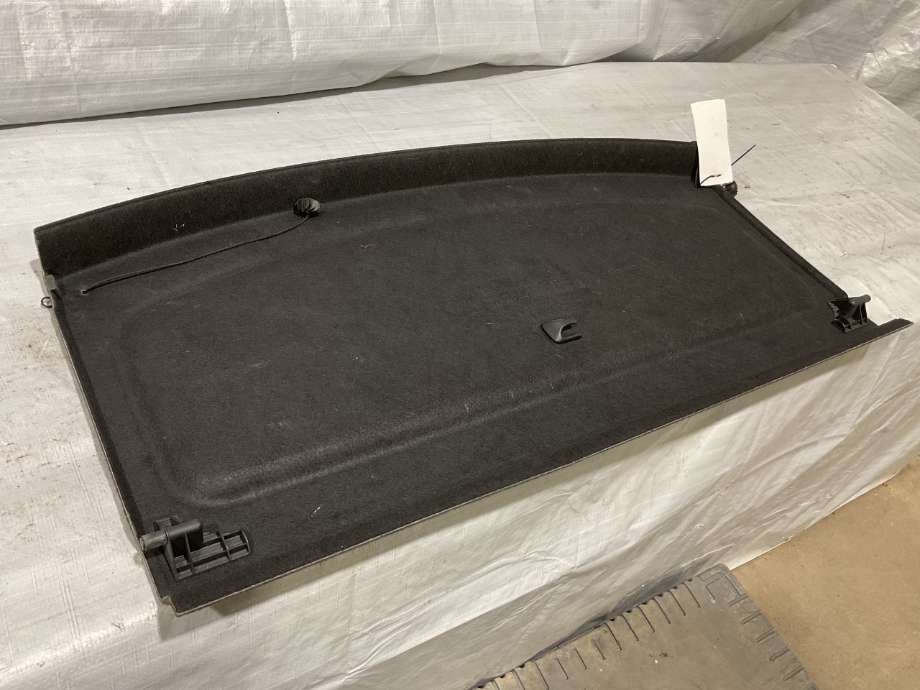 Hattehylle til VW Golf VI 2008-2012  (VOLKSWAGEN|1K6 867 769 E|)