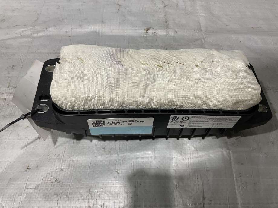 Airbag passasjer til VW Golf VI 2008-2012  (VOLKSWAGEN|5K0 880 204 A|)