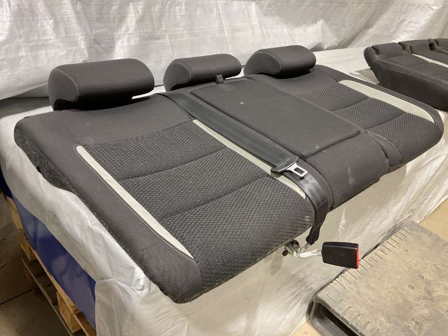 Sete bak til VW Golf VI 2008-2012  (VOLKSWAGEN|)