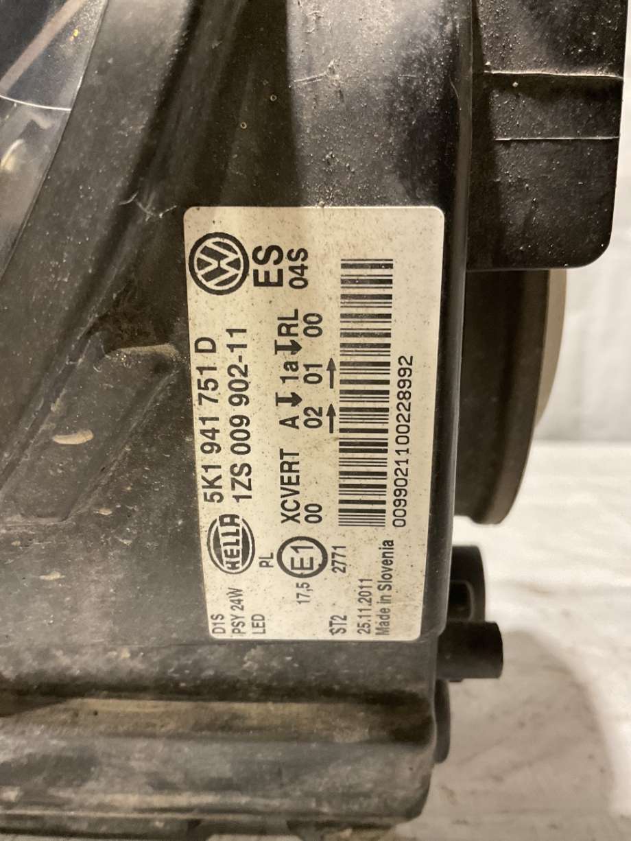 Frontlykt venstre halogen til VW Golf VI 2008-2012  (VOLKSWAGEN|5K1 941 753 E|)