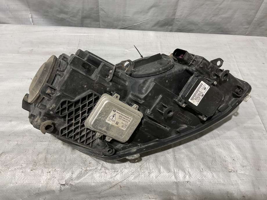 Frontlykt venstre halogen til VW Golf VI 2008-2012  (VOLKSWAGEN|5K1 941 753 E|)