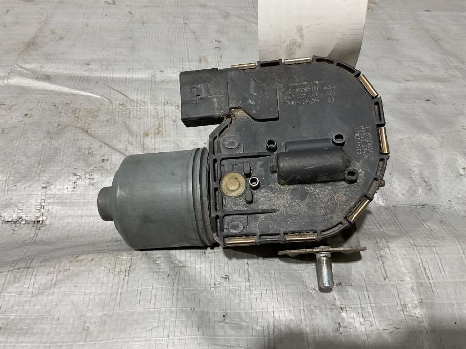 Viskermotor frontrute til VW Golf VI 2008-2012  (VOLKSWAGEN|1Q1 955 119 C|)