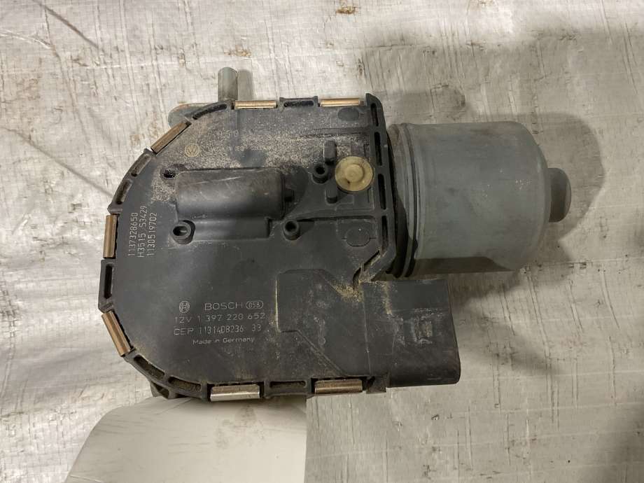 Viskermotor frontrute til VW Golf VI 2008-2012  (VOLKSWAGEN|1Q1 955 119 C|)