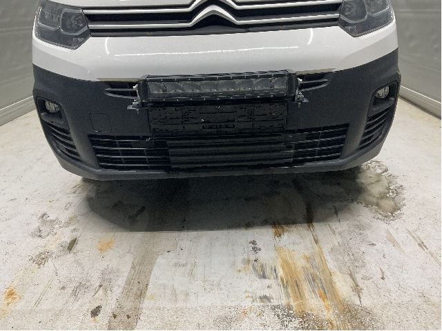 Støtfanger foran til Citroën Berlingo 2019-->> (Type III)  (CITROEN|16 326 562 80|16 326 567 80|16 326 566 80)