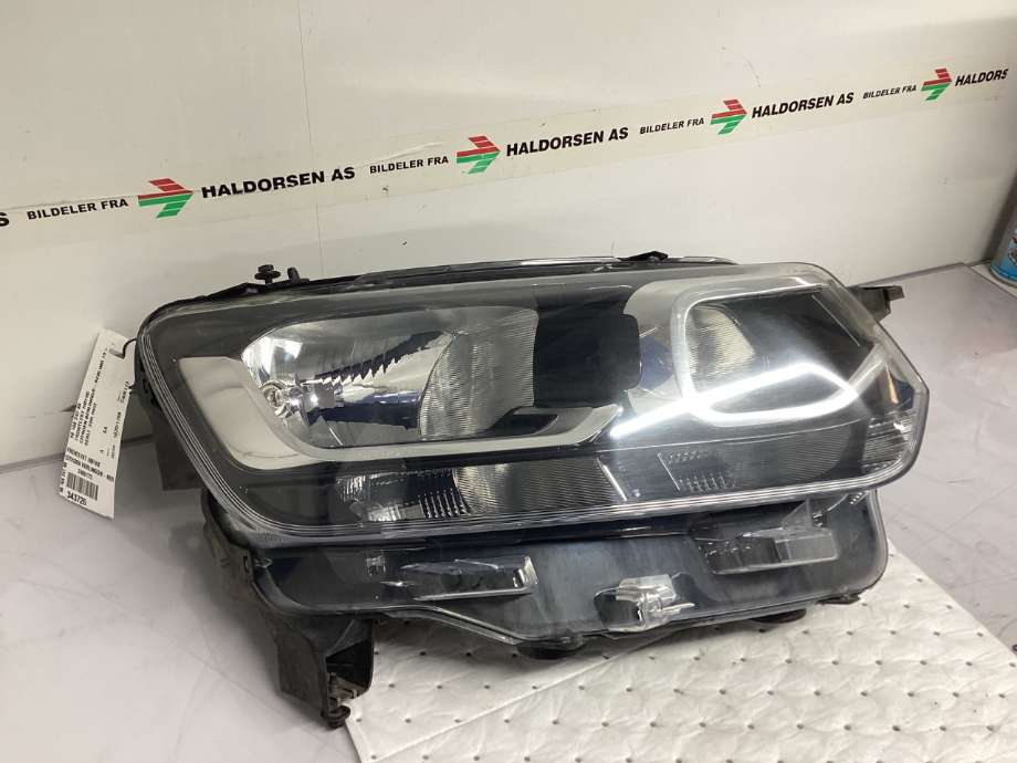 Frontlykt høyre halogen til Citroën Berlingo 2019-->> (Type III)  (CITROEN|98 168 247 80|)