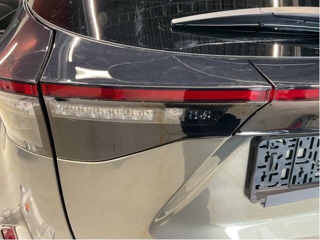 Baklykt venstre indre til Toyota Yaris Cross (SUV) 2021-->> (TOYOTA|815900DB70|)