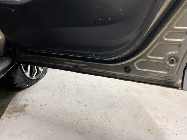 Dør høyre foran til Toyota Yaris Cross (SUV) 2021-->> (TOYOTA|67111K2010|)