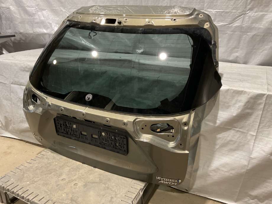 Bakluke til Toyota Yaris Cross (SUV) 2021-->>  (TOYOTA|670050D800|)