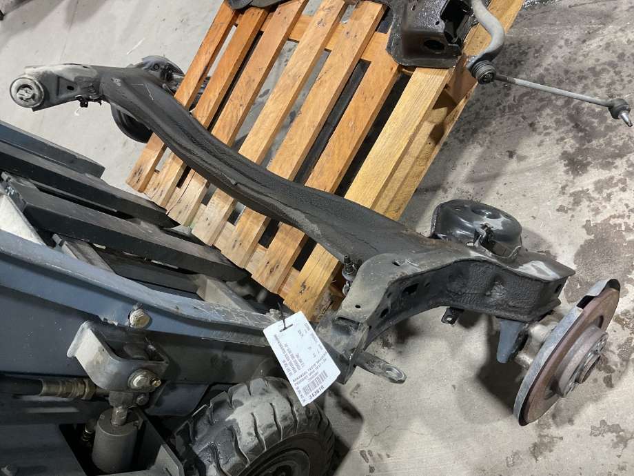 Travers bak til Peugeot 5008 2017-->> (Type II) (PEUGEOT|98 339 750 80|)