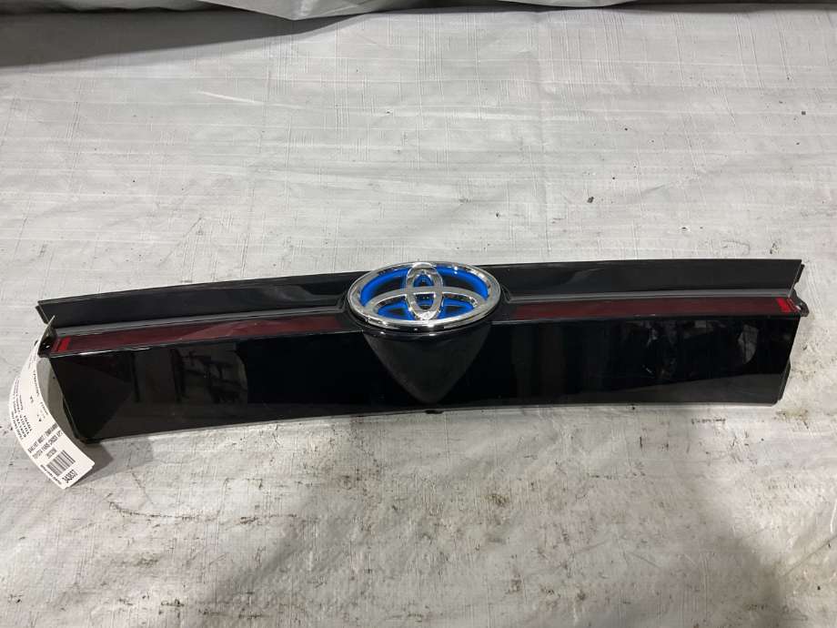 Diverse deler til Toyota Yaris Cross (SUV), 2021-->> (TOYOTA|768010D760)