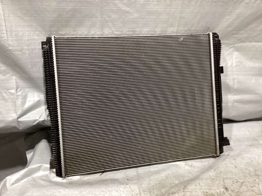 Radiator (automat gir) til BMW iX 2021-->> (I20) (I20) (BMW|17 11 8 666 811|)