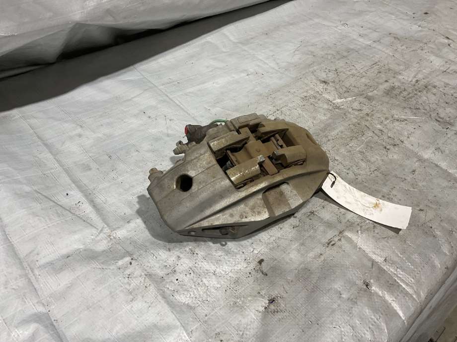 Bremsecaliper venstre foran til BMW iX 2021-->> (I20) (I20) (BMW|34 11 6 891 275|)
