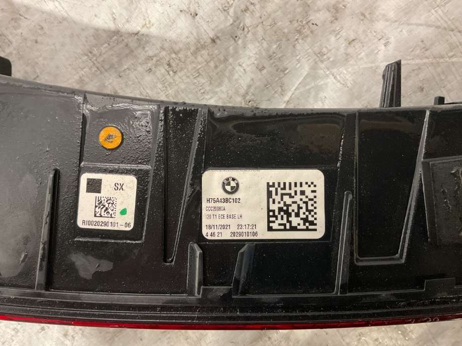 Baklykt venstre til BMW iX 2021-->> (I20) (I20) (BMW|63 21 5 A43 BC1|)