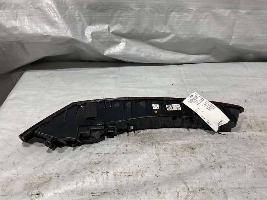 Baklykt høyre til BMW iX 2021-->> (I20) (I20) (BMW|63 21 5 A43 BC2|)