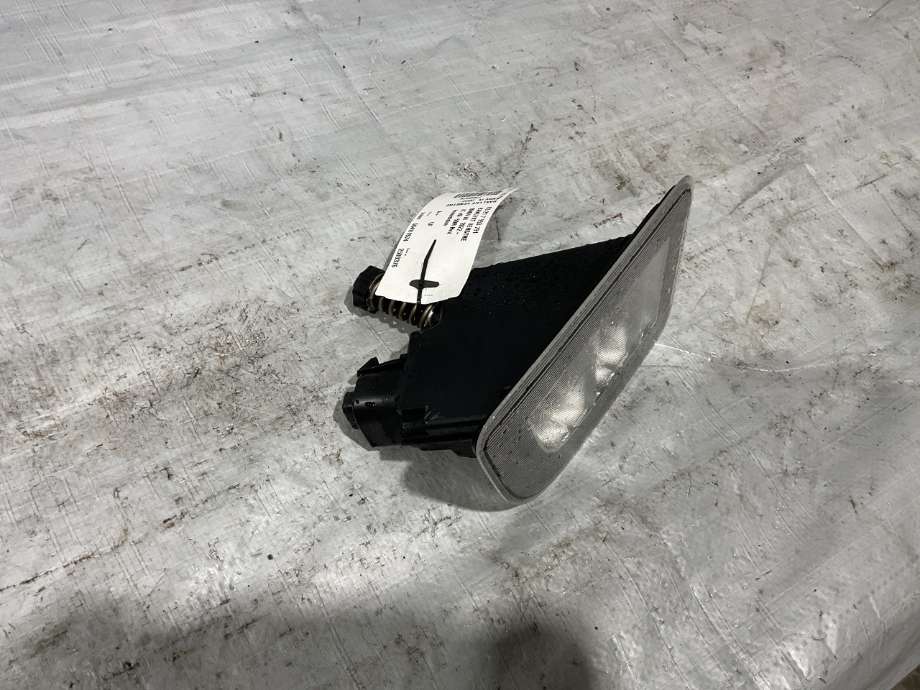 Baklykt venstre til BMW iX 2021-->> (I20) (I20) (BMW|63 21 7 953 791|)
