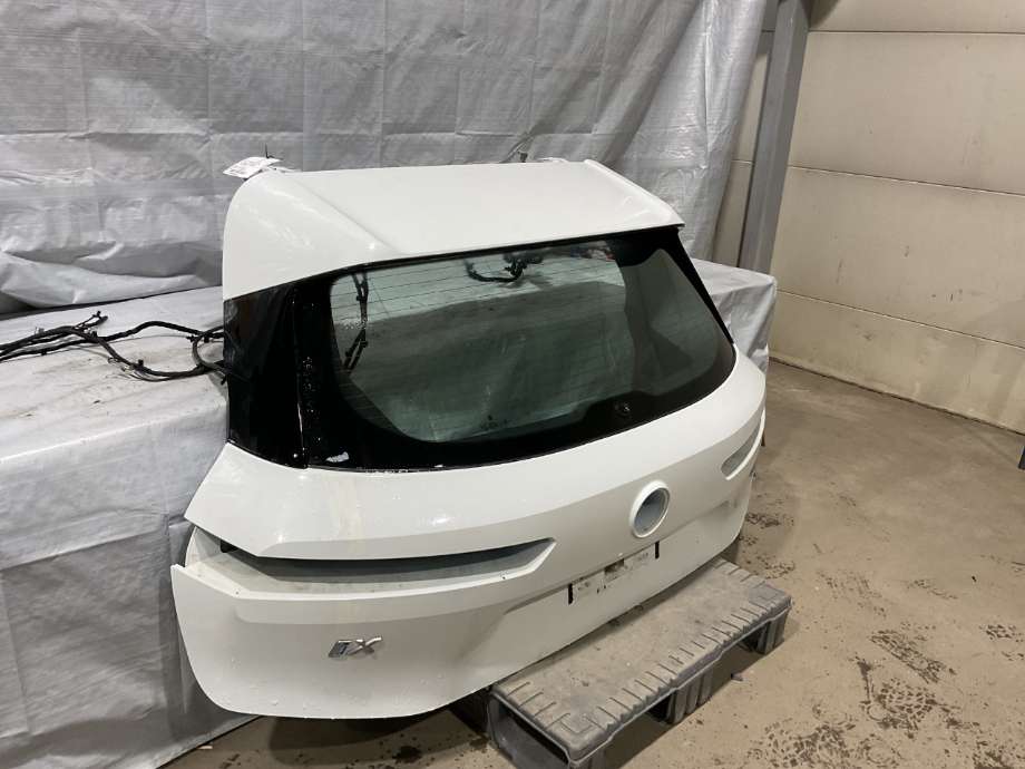 Bakluke til BMW iX 2021-->> (I20) (I20) (BMW|51 13 5 A28 7F5|41 62 9 621 635|51 62 5 A28 7F4)