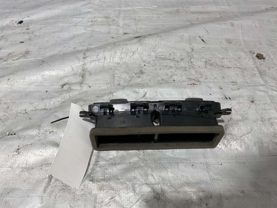 Dashbord friskluftdyse til BYD Tang 2020-->> (BYD|STHA-5305910|)