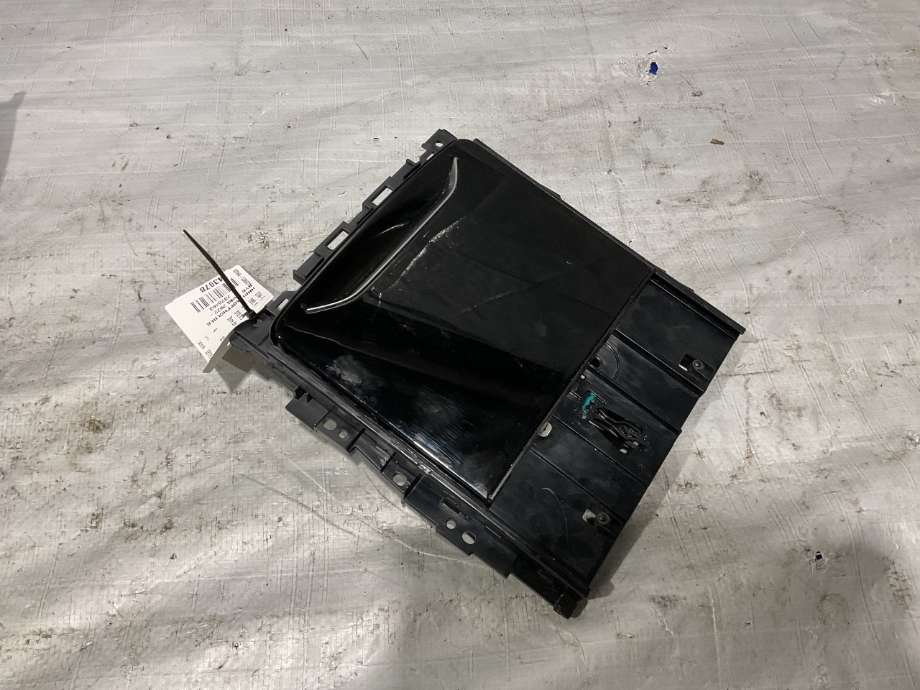 Dashbord koppholder til BYD Tang 2020-->> (BYD|STHA-5305211|)