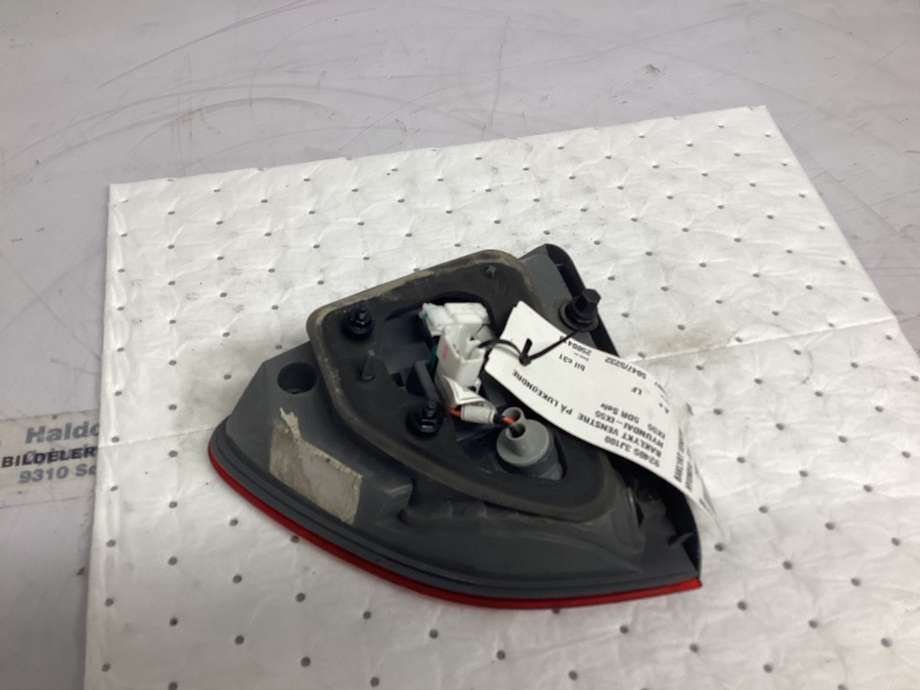 Baklykt venstre indre til Hyundai Ix55 2010-2011 (HYUNDAI|92405 3J100|)