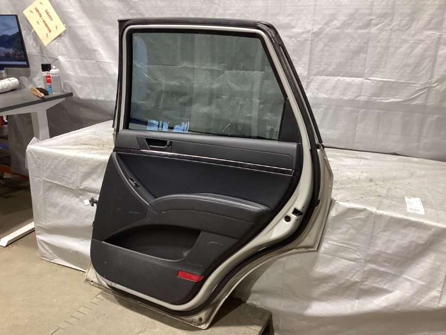Dør høyre bak til Hyundai Ix55 2010-2011 (HYUNDAI|77004 3J010|)